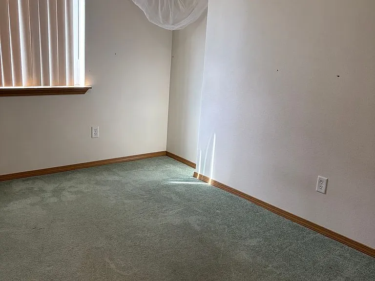 183 E Roosevelt St — Photo 31