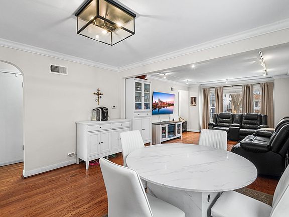 5th image of 5904 W Berenice Ave