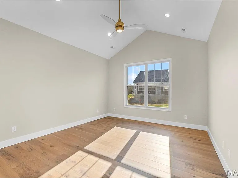 2640 Walden Blvd — Photo 6