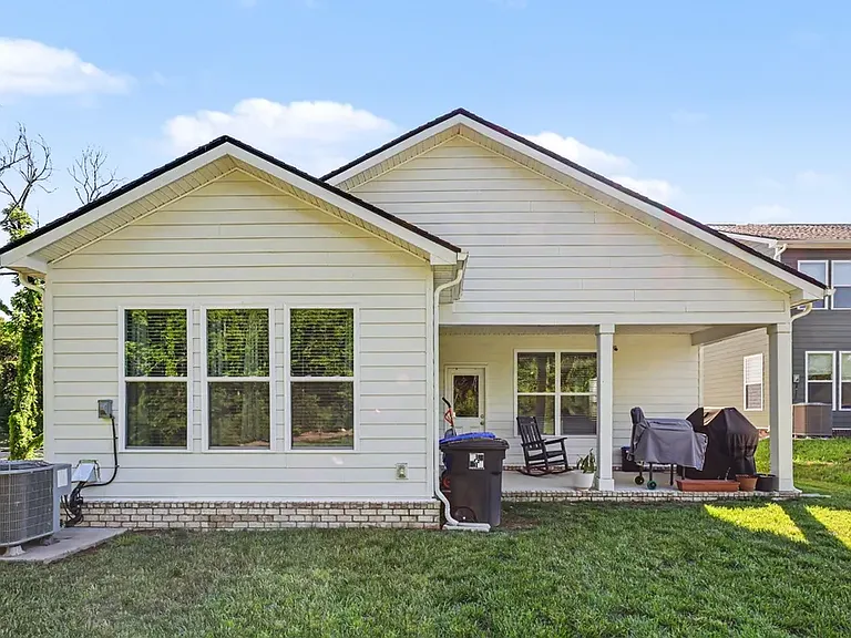 2439 Williams Ridge Dr — Photo 25