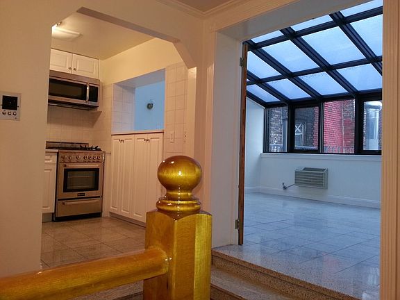 3rd image of 259 W 15th St APT 4F