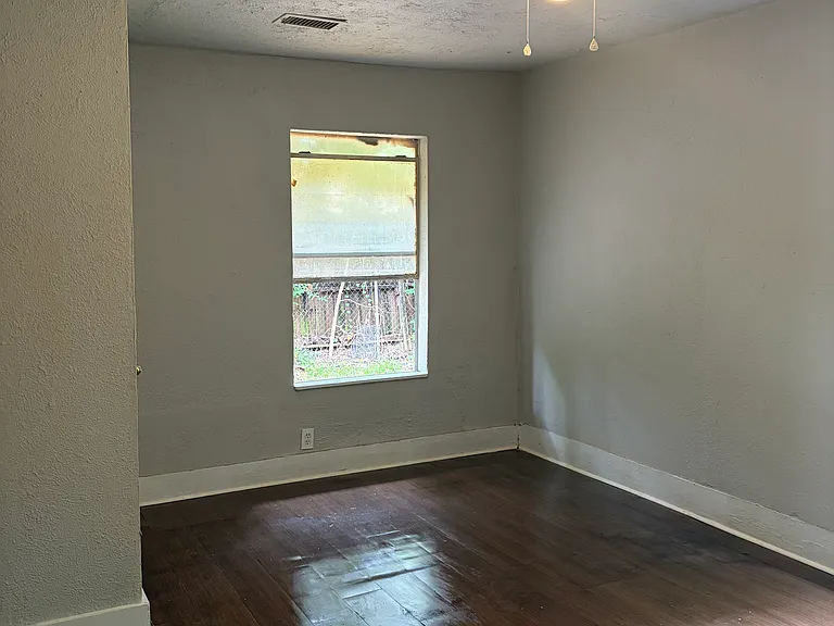 3605 Rebecca St #1 — Photo 6