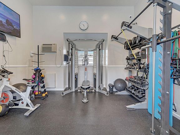4th image of 9970 Erma Rd #898-68