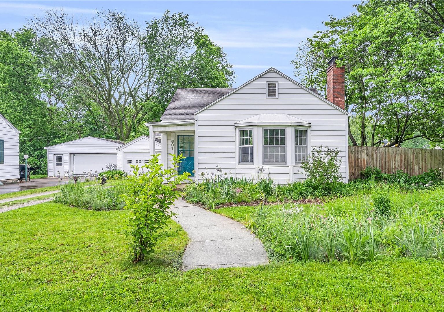 601 S Russell St, Champaign, IL 61821 | Zillow