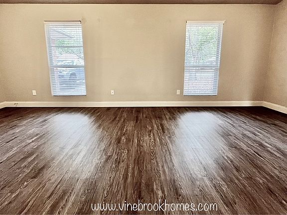2nd image of 107 Barrow Ct