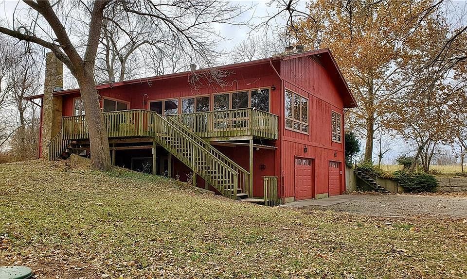 2nd image of 2176 Labette Rd