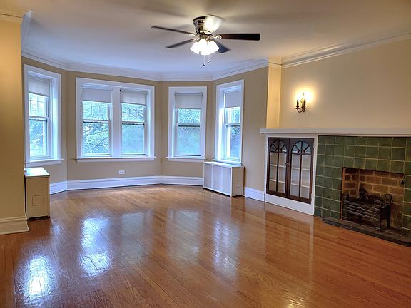 5th image of 2210 W Arthur Ave #3