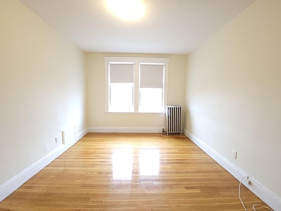 2nd image of 1634A Commonwealth Ave #A24