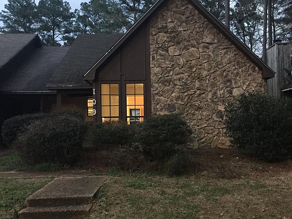 5th image of 109 Bent Creek Cir N #B