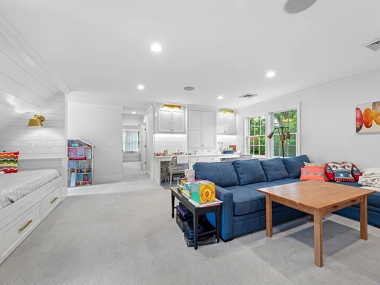 227 Rice Rd — Photo 33
