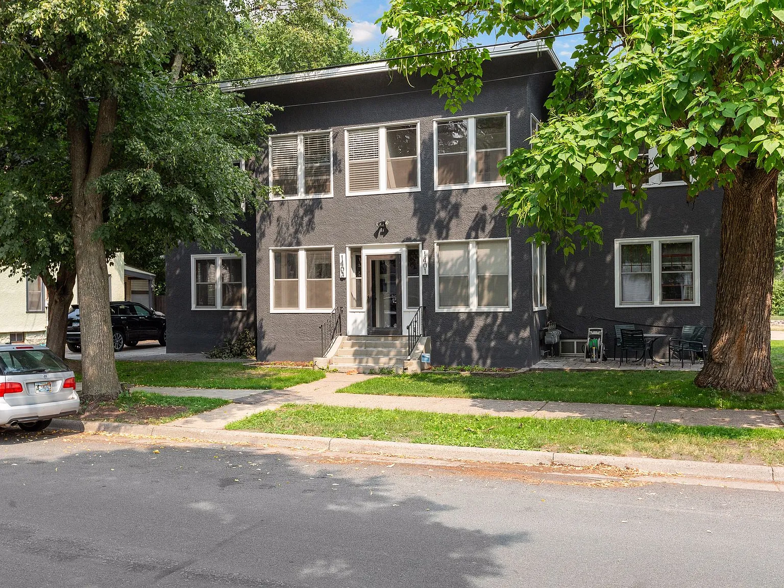 1401 3rd St NE — Photo 2