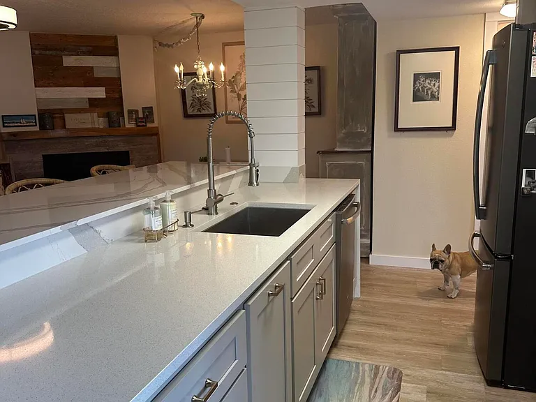 401 Seaport Blvd #T144 — Photo 4