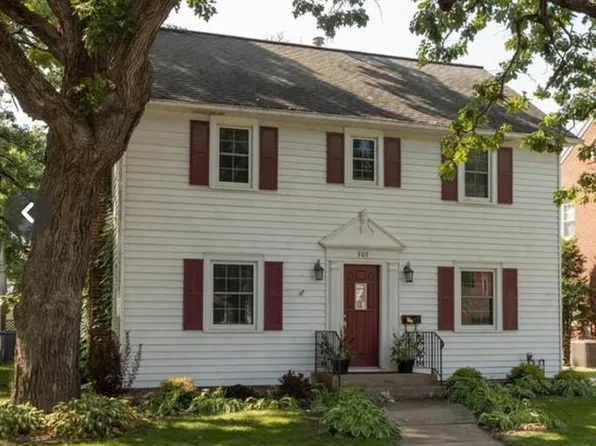 907 10th St NW, Austin, MN 55912