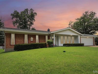 2850 Firelight Dr, Saint Louis, MO, 63129
