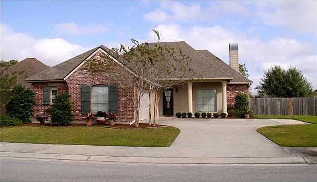 1st image of 618 Southlake Cir