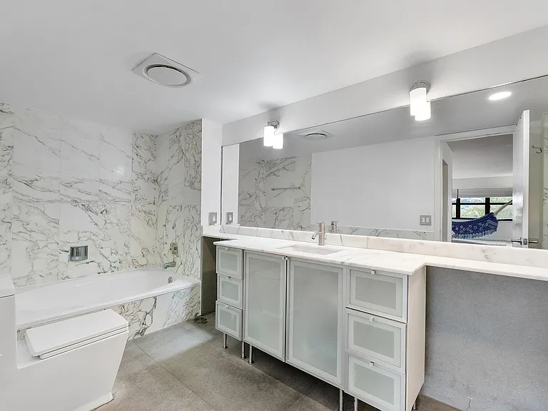 4900 N Ocean Blvd #416 — Photo 22