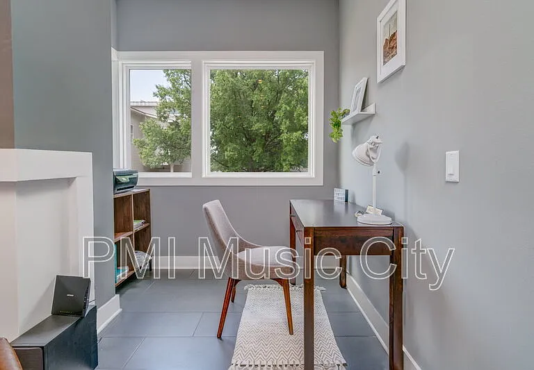 936 Southside Pl — Photo 36