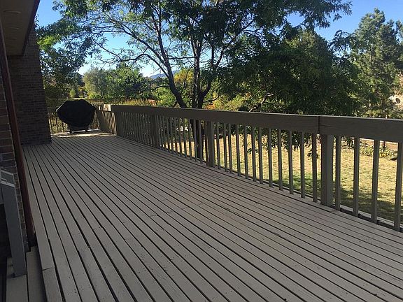 Back Deck with Wind Protected Dining Area
