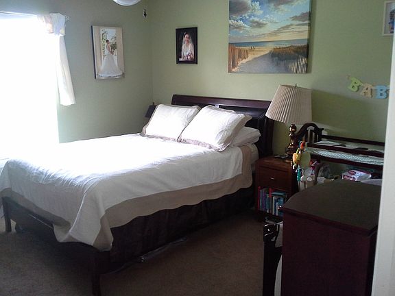 5th image of 211 N Ridge Dr