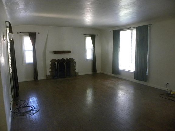 3rd image of 1230 G St