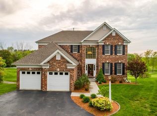 37 Fairways Ln, Methuen, MA 01844
