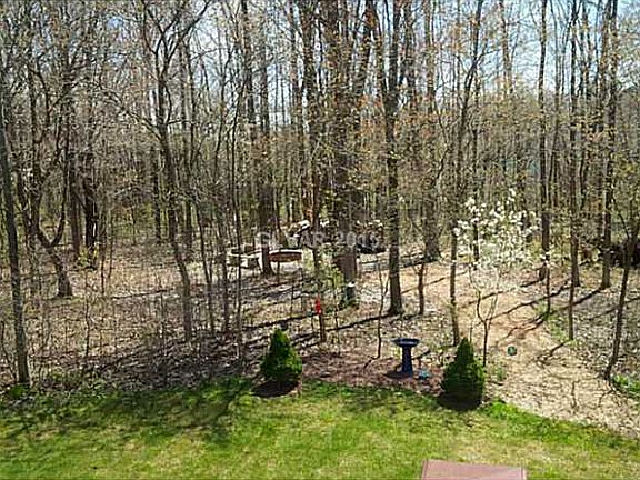 5th image of 438 Stonehenge Dr SW