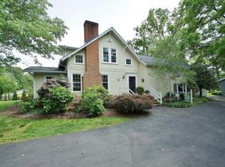 1419 Deyerle Rd SW, Roanoke, VA 24018