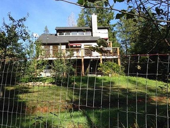 2nd image of 210 Monument Dr