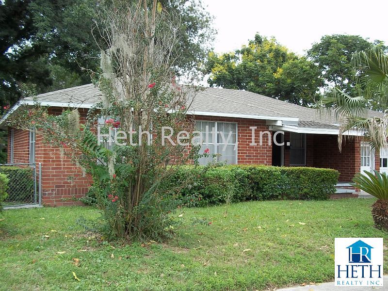 1st image of 547 Edgewood Ave W