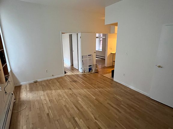 4th image of 745 E 6th St APT 1D