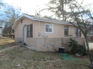 2924 N Hanley Rd, Saint Louis, MO 63121