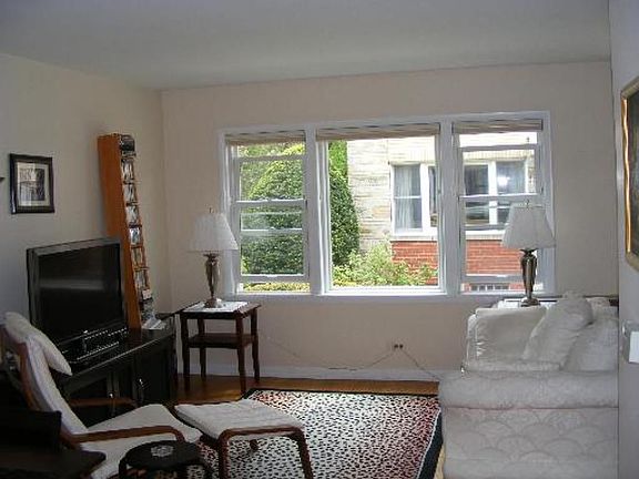 2nd image of 333 Wesley Ave APT A