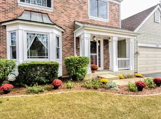 1790 Belle Haven Dr, Grayslake, IL 60030