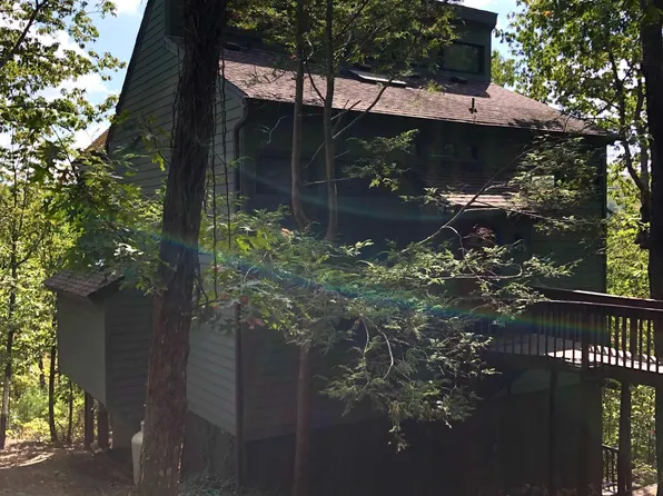 14 Altamont Forest Dr, Greenville, SC 29609