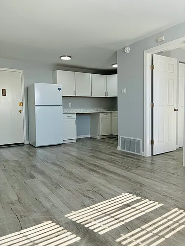Cleve-Royal Apartments Photo 1