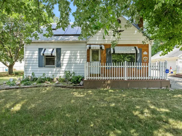 883 61st St SE, Grand Rapids, MI 49508