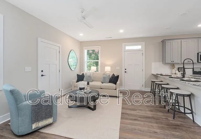 1733 Perimeter Loop — Photo 11
