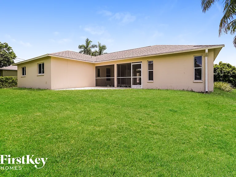 8381 Bahamas Rd — Photo 15