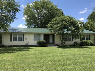 430 Westwood Ln, Estill Springs, TN 37330