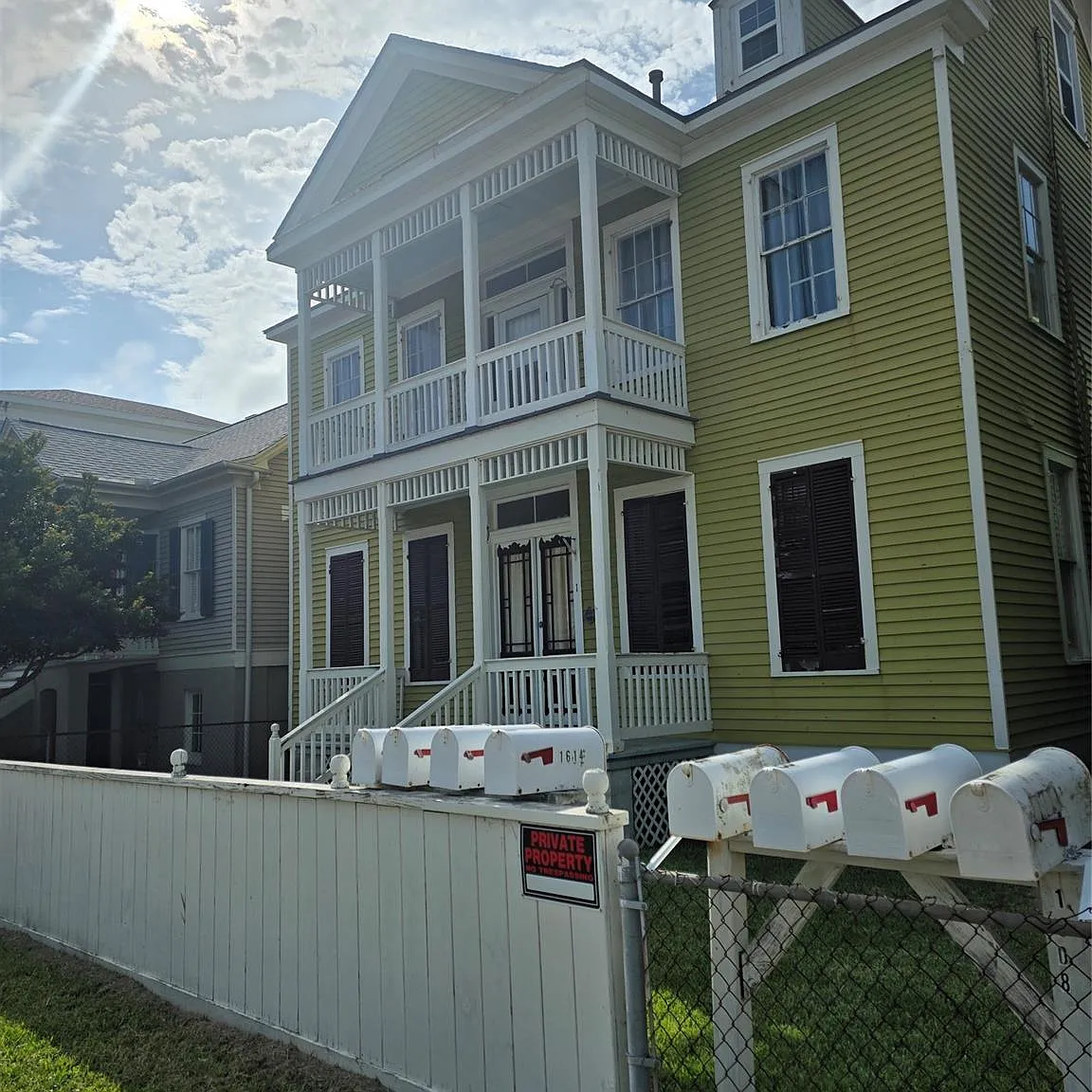 1 bed, 1.5 bath, 2886 sqft, $1,050 — Photo 1