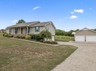 221 Main St E, Hickman, TN 38567