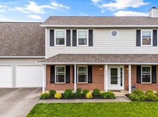 9221 Countryway Dr, Knoxville, TN 37922