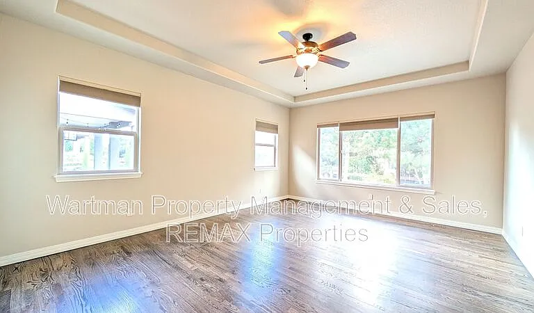 6209 Leon Young Dr — Photo 29