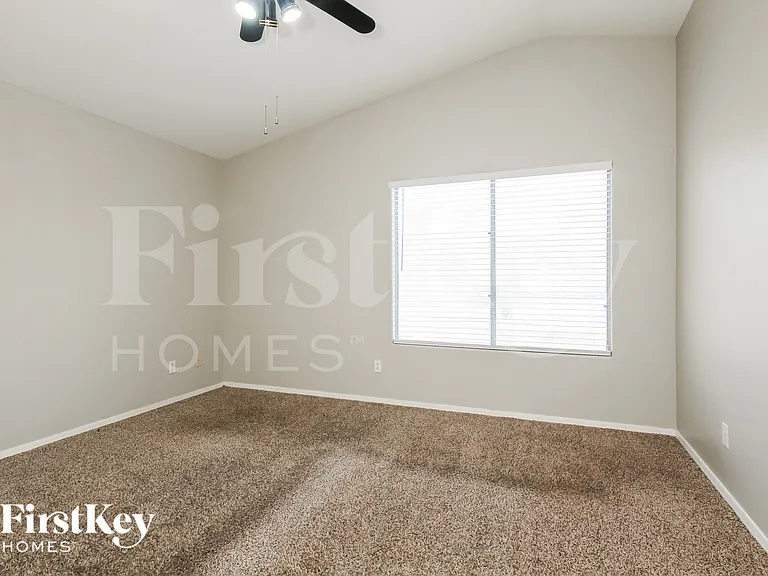 7570 W Comet Ave — Photo 10