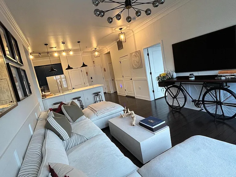 1500 Thames St #304 — Photo 5
