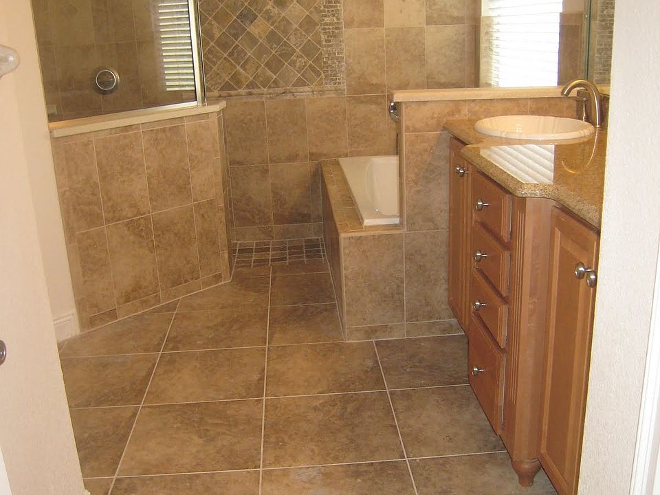 2nd image of 530 Siena Ct