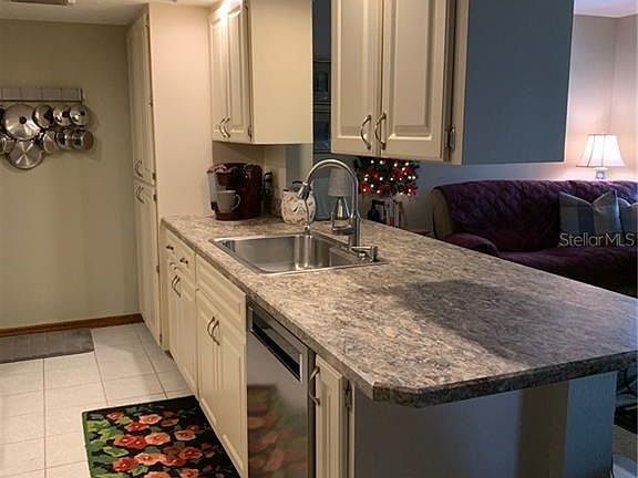 4th image of 2329 Trianna St