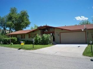 3223 Country Club Cir, Billings, MT 59102