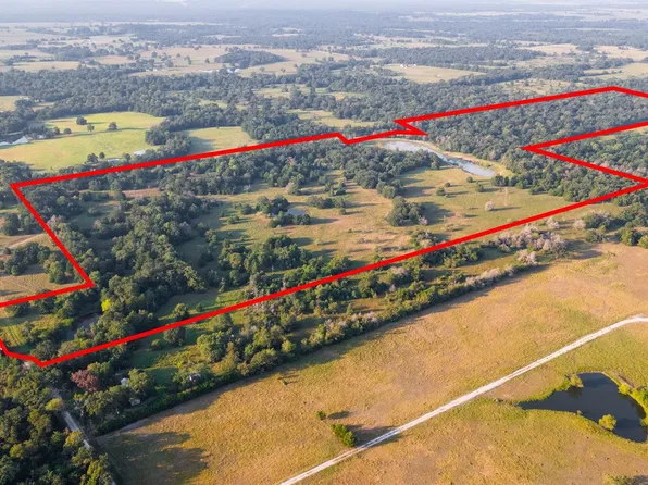 100/AC Fellowship Ln, Madisonville, TX 77864