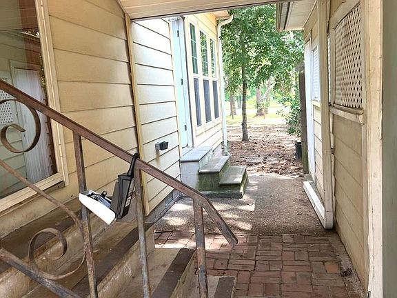 5th image of 714 Genoa Rd